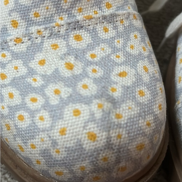 🆕 TREASURE & BOND Holland Combat Boot Blue Floral Big kid -size 4 - Picture 2 of 2